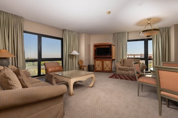 Suite, 1 Bedroom, City View