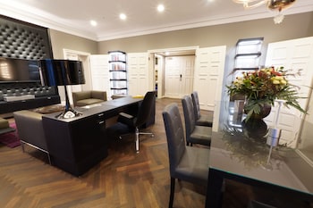 Brockhaus Suite