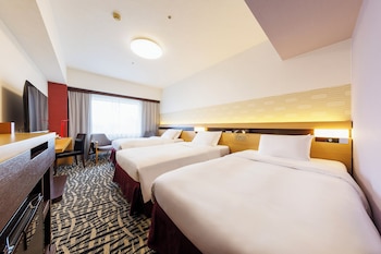 East Wing - SUPERIOR TWIN (For 3 adults), Non Smoking (1 bed for over age of 7)