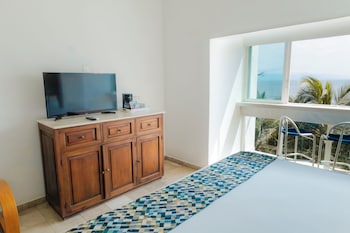 Superior Room, 1 King Bed, Sea View