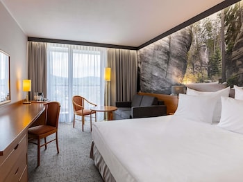 Standard Room, 1 Queen Bed with Sofa bed