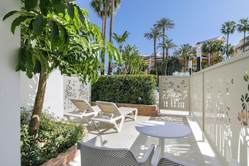 Superior Room Pool Access (2+1)