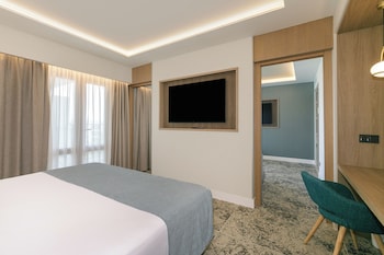Sol Suite Lateral Sea View