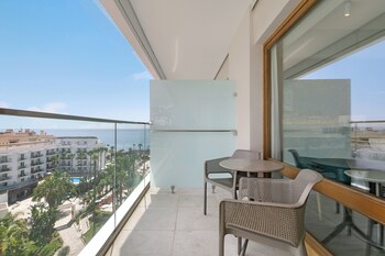 Superior Room Lateral Sea View (3AD)