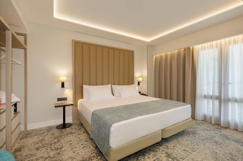 Sol Suite Lateral Sea View