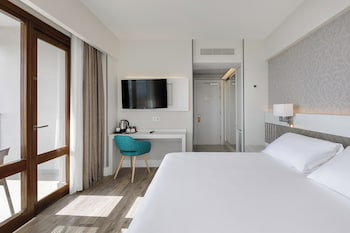 Superior Room Frontal Sea View