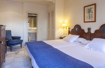 Standard Double Room (2 Adults + 1 Child)