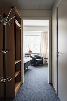 Single Room (Compact)