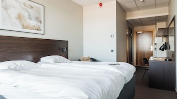 Room, 2 Twin Beds, Non Smoking (Standard Basic)