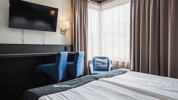 Room, 2 Twin Beds, Non Smoking (Standard Basic)