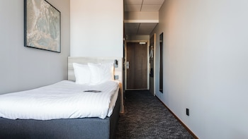 Single Room (Compact)