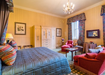 Double or Twin Room (Large)