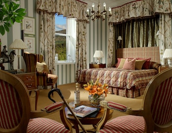 Double or Twin Room (Large)
