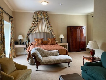 Walled Garden Junior Suite (separate building)