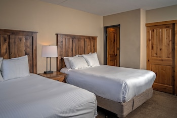 Petite Hotel Room