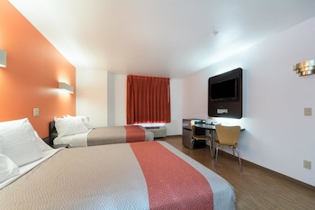 Standard Room, 2 Double Beds, Smoking