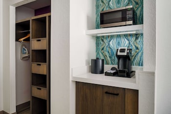 Suite, 1 King Bed