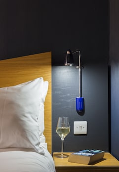 Standard Room, 1 Double Bed (with Free Hot Breakfast)