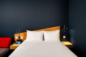 Standard Room, 1 Double Bed (with Free Hot Breakfast)