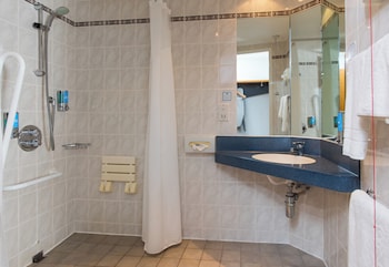 Standard Room, 1 Double Bed, Accessible (with Free Hot Breakfast)