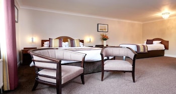 Family Room, Multiple Beds, Non Smoking