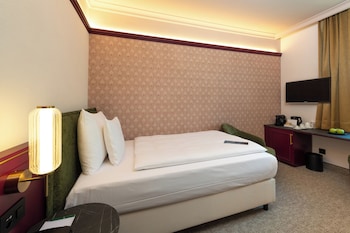 Single Room Art Nouveau