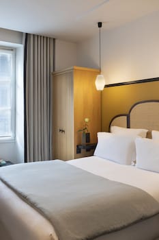Double Room, Connecting Rooms