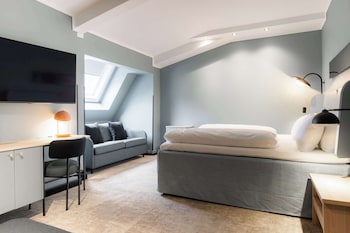 Superior Room, 1 King Bed (Standard)
