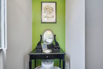 Business Room
