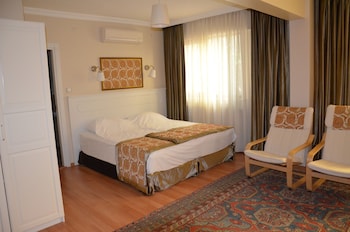 Family Quadruple Room, Multiple Beds