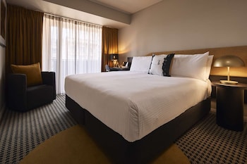 Deluxe Room, 1 King Bed