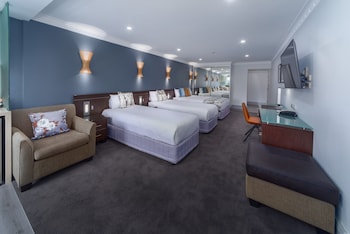 Deluxe Family Room - 4 People + Light Breakfast placed in Room