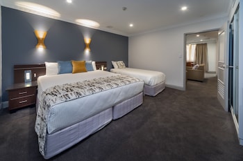 Back 2 Bedroom Apartment 401 (No View) + Light Breakfast placed in Room