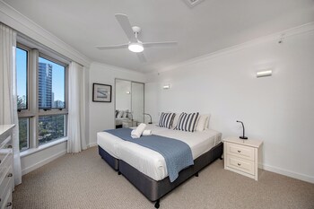 3 Bedrooms Sub Penthouse Apartment with Ocean View