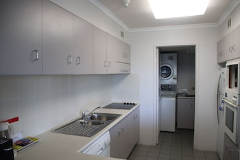 2 Bedroom Ocean View Apartment