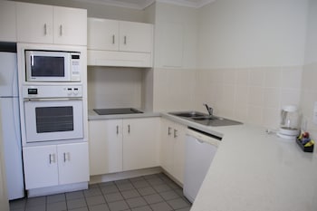 2 Bedroom Ocean View Apartment