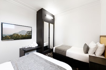 Family Room, 2 Bedrooms