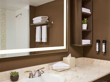 Deluxe Room, 2 Double Beds