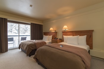 Superior Room, 2 Double Beds (Heritage)