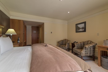 Superior Room, 1 King Bed (Heritage)