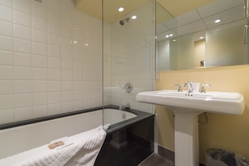 Superior Room, 1 King Bed (Heritage)