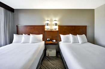 Room (2 Double Beds and 1 Sofa Bed)