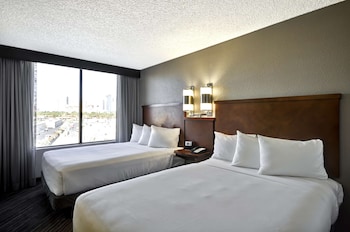 Room (2 Double Beds and 1 Sofa Bed)