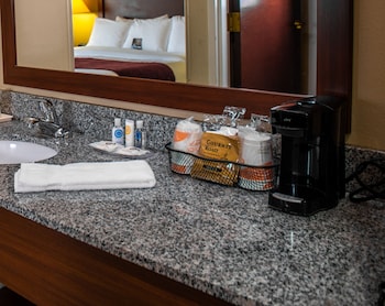Room, 2 Queen Beds, Accessible, Non Smoking