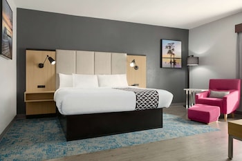 Room, 1 King Bed, Accessible, Non Smoking (Mobility)