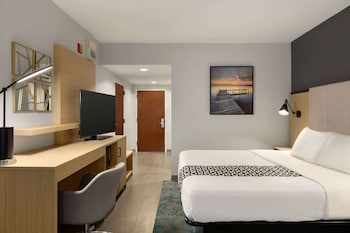 Room, 1 King Bed, Accessible, Non Smoking (Mobility)