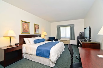Standard Room, 1 King Bed, Accessible, Jetted Tub (Oversized Room)