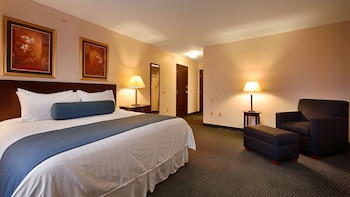 Standard Room, 1 King Bed, Accessible, Bathtub