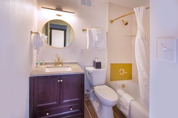 Standard Room, 2 Double Beds