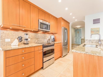 Condo, 2 Bedrooms (4102)
